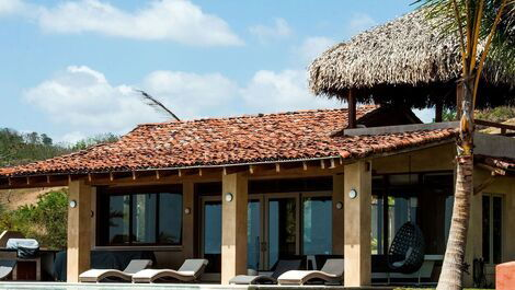 Pan031 - Luxury beachfront villa in Playa Venao, Panama