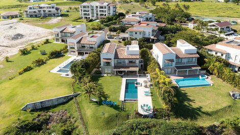 Pan032 - Luxury beachfront villa with pool in Panama