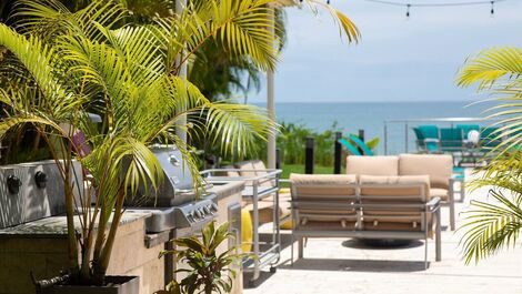Pan032 - Luxury beachfront villa with pool in Panama