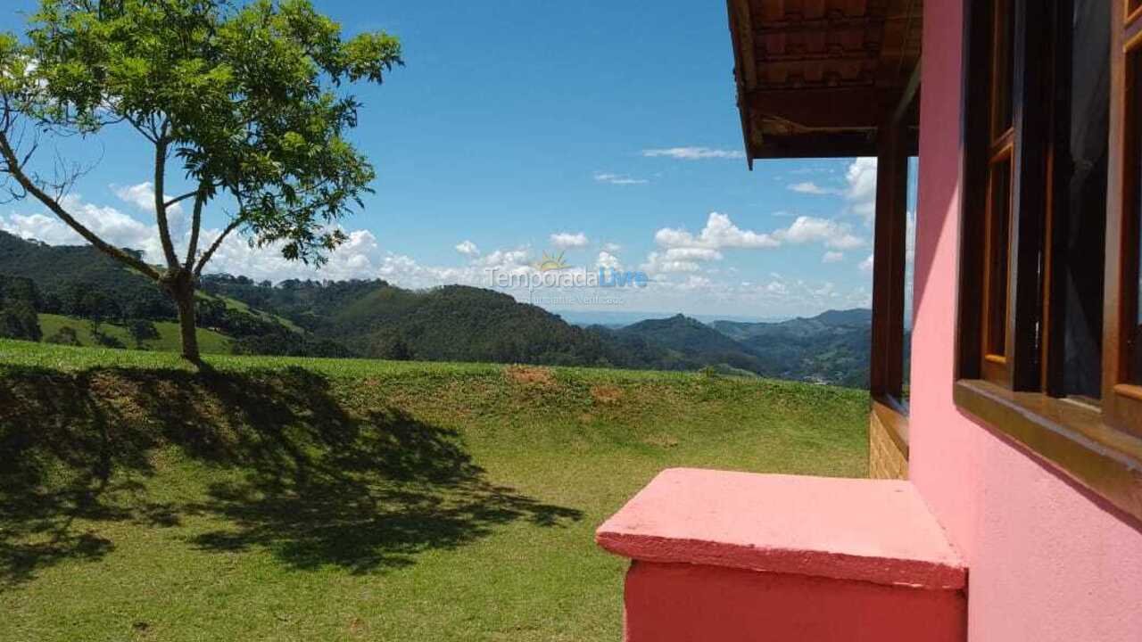 Casa para aluguel de temporada em Gonçalves (Boa Vista)