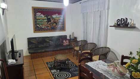 House 3 bedrooms and 2 bathrooms - Pontal do Atalaia - Praia Grande