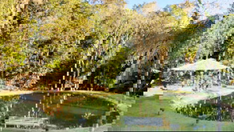 Lago para pesca esportiva 