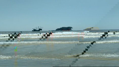 Ótimo Apartamento 150 mts da praia próximo ao Pão de Açúcar