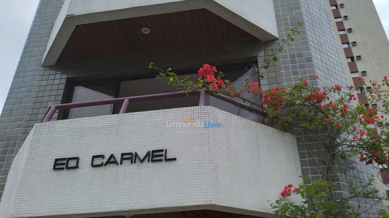 Apartamento para aluguel de temporada em Guarujá (Pitangueiras)