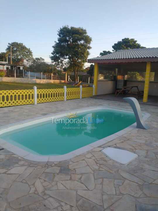 Ranch for vacation rental in Salto de Pirapora (Condomínio Arco íris)