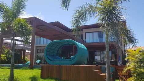 House in Praia do Forte standing on the sand