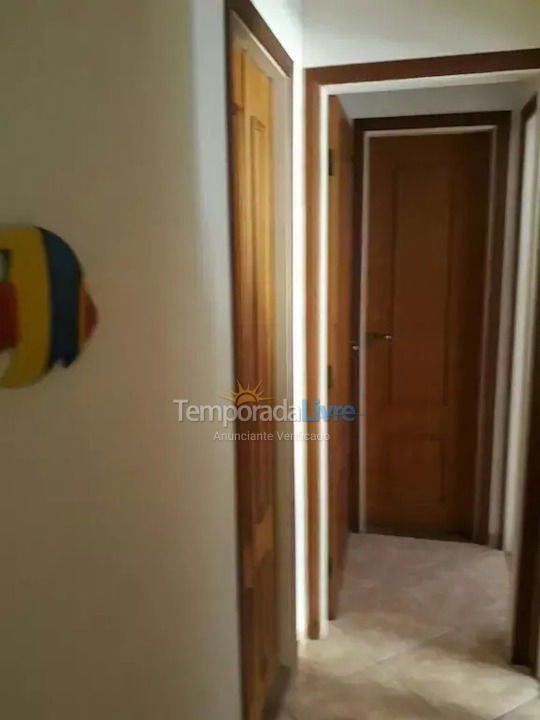 Apartamento para aluguel de temporada em Guarujá (Pitangueiras)