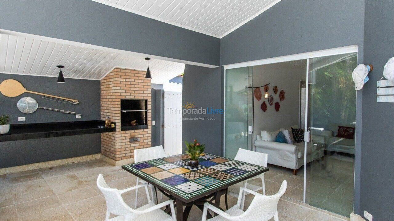 Casa para aluguel de temporada em Ubatuba (Praia Dura)