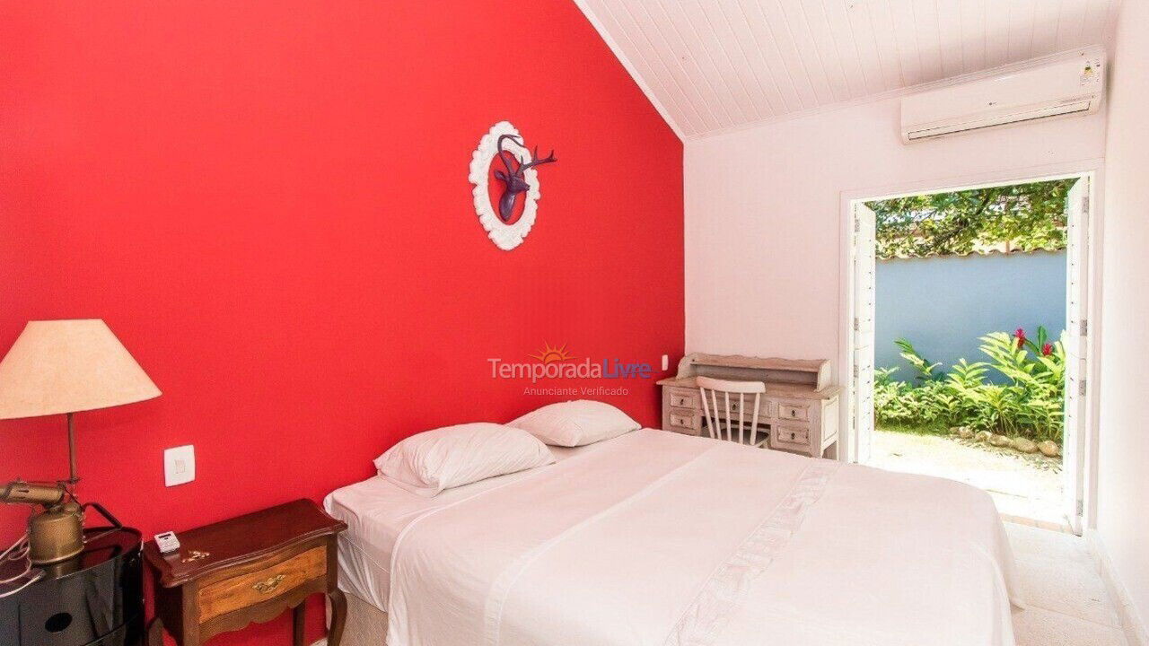 Casa para aluguel de temporada em Ubatuba (Praia Dura)