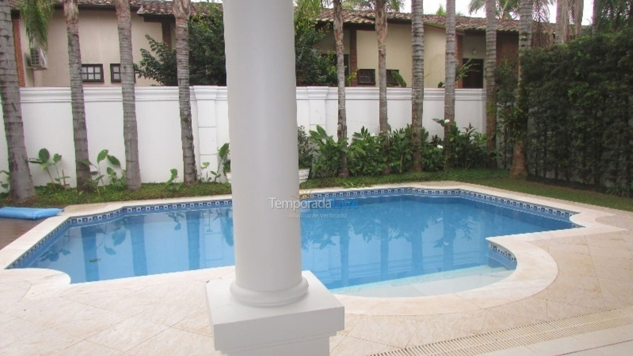 House for vacation rental in São Sebastião (Praia da Baleia)