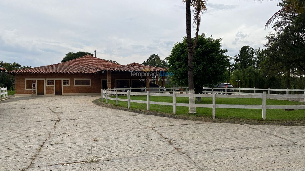 Granja para alquiler de vacaciones em Porto Feliz (área Rural)