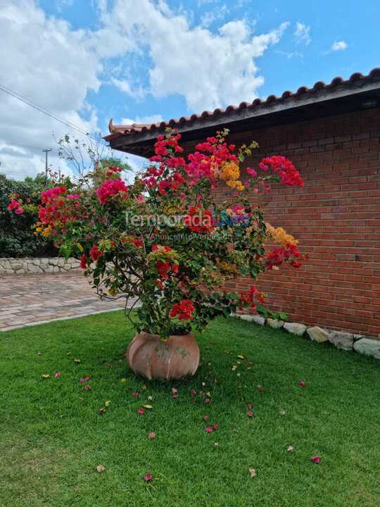 Casa para aluguel de temporada em Gravatá (Recanto das Colinas)