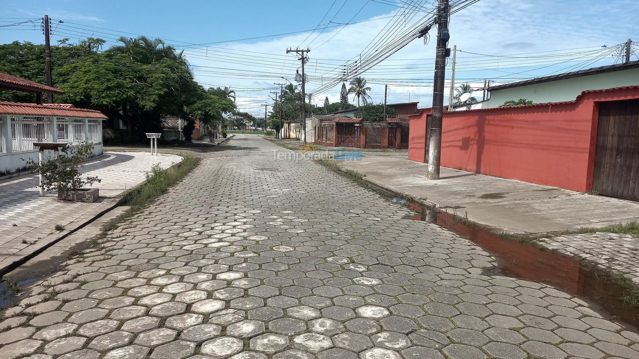 Casa para alquiler de vacaciones em Mongaguá (Balneario Itaguai)