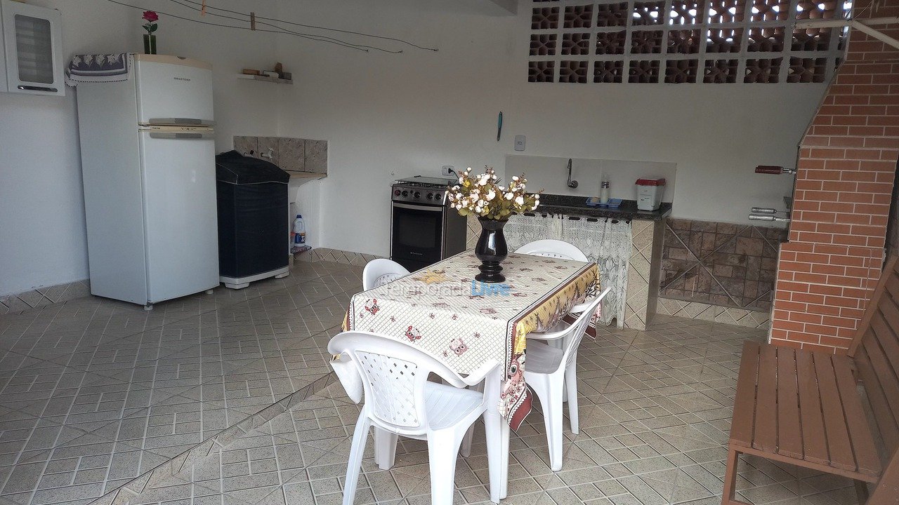 Casa para aluguel de temporada em Mongaguá (Balneario Itaguai)
