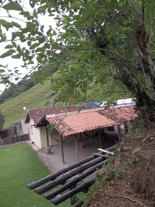 Ranch for vacation rental in Guaratinguetá (Pedrinhas Gomeral)