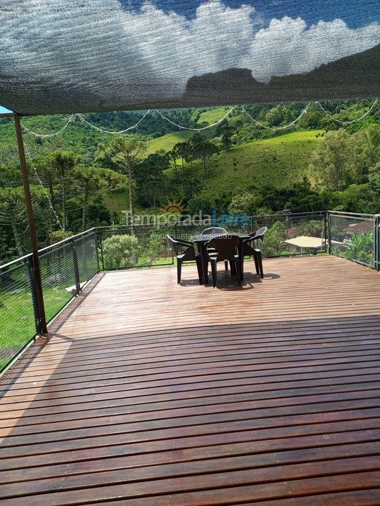 Ranch for vacation rental in São Bento do Sapucaí (Estrada Municipal José Theotonio Silva)