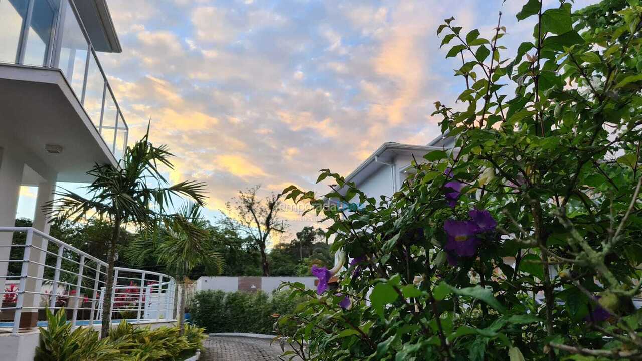 Casa para alquiler de vacaciones em São Sebastião (Maresias)