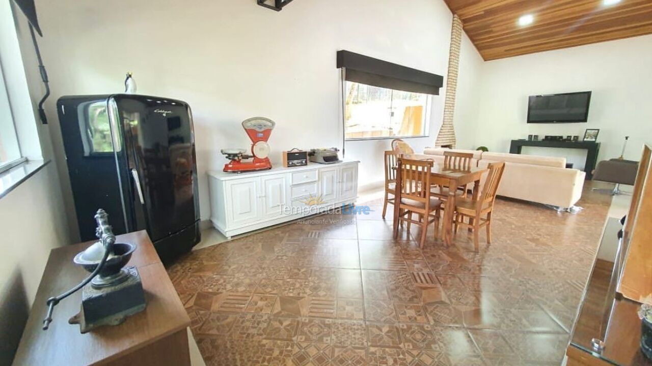 Ranch for vacation rental in Santa Isabel (Chacara Gabyuri)