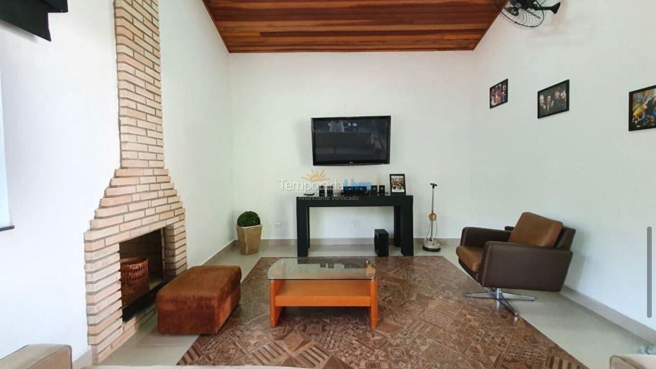 Ranch for vacation rental in Santa Isabel (Chacara Gabyuri)