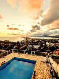 Maravillosa Vista de la Playa, Laguna y Montañas !!! Marica, Río de Janeiro...