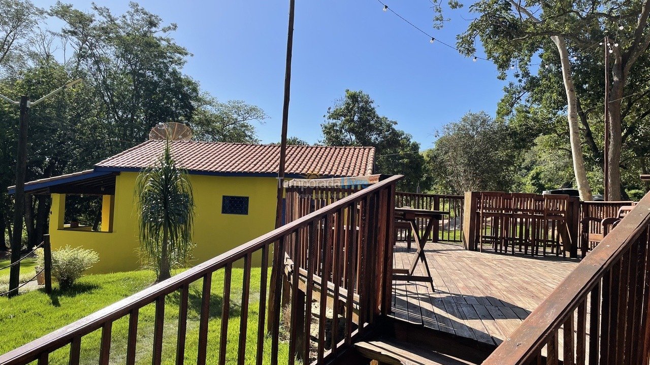 Ranch for vacation rental in São José do Rio Pardo (Sítio Dois Irmãos)