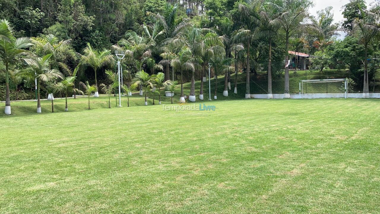 Granja para alquiler de vacaciones em Arujá (São Domingos)