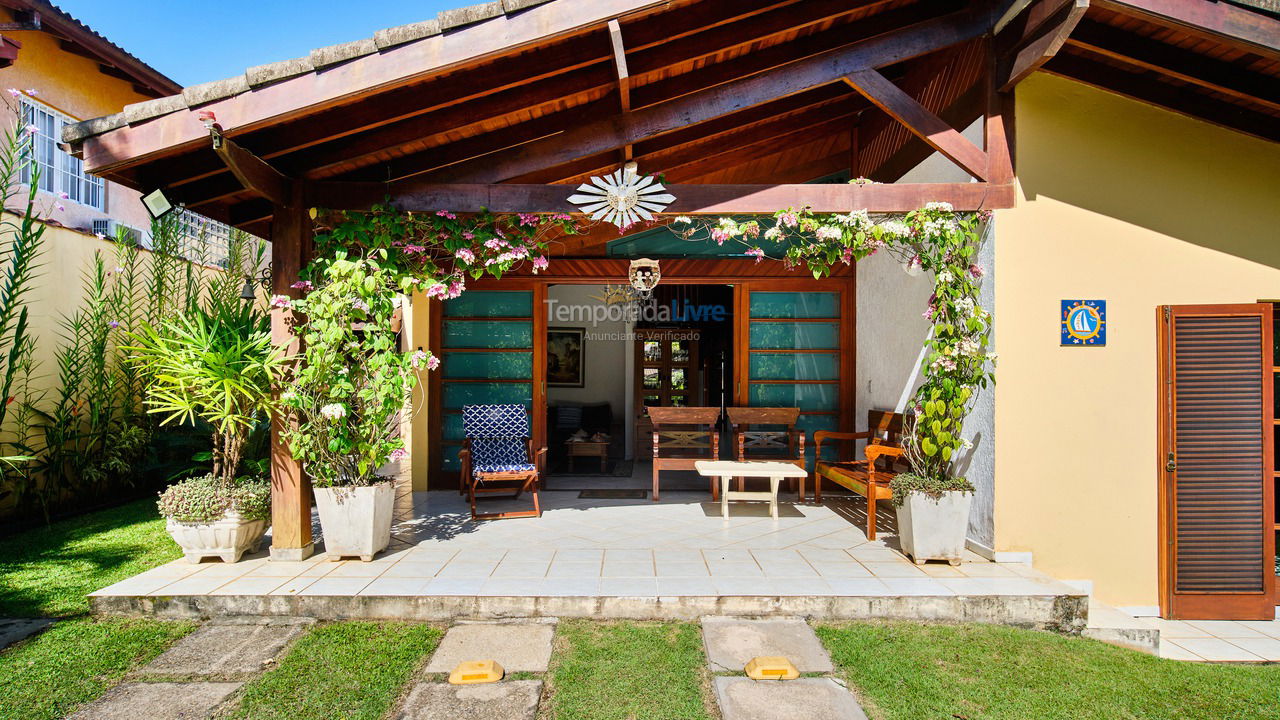 Casa para alquiler de vacaciones em Ubatuba (Lagoinha)