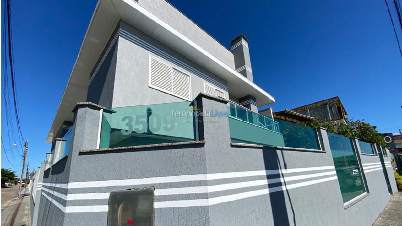 Casa para alquiler de vacaciones em Navegantes (Meia Praia)