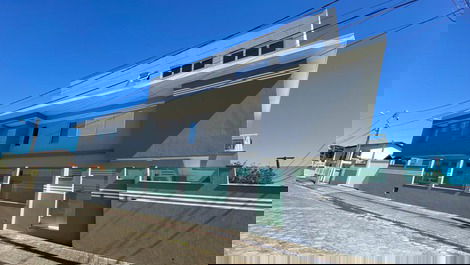 CASA EN NAVEGANTES, FRENTE AL MAR