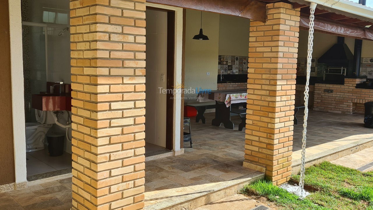 Granja para alquiler de vacaciones em Mairinque (Dona Catarina)
