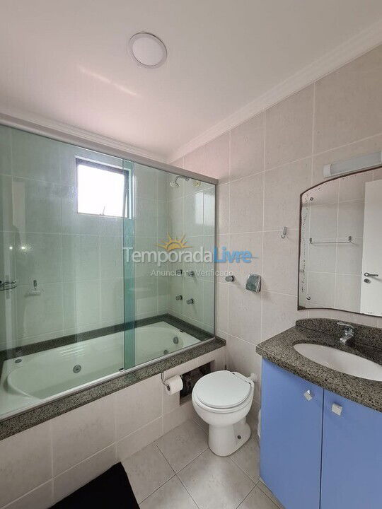 Apartamento para aluguel de temporada em Itapema (Meia Praia)