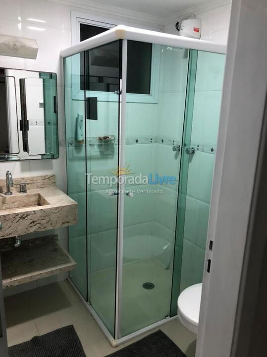 Apartamento para aluguel de temporada em Guarujá (Enseada)