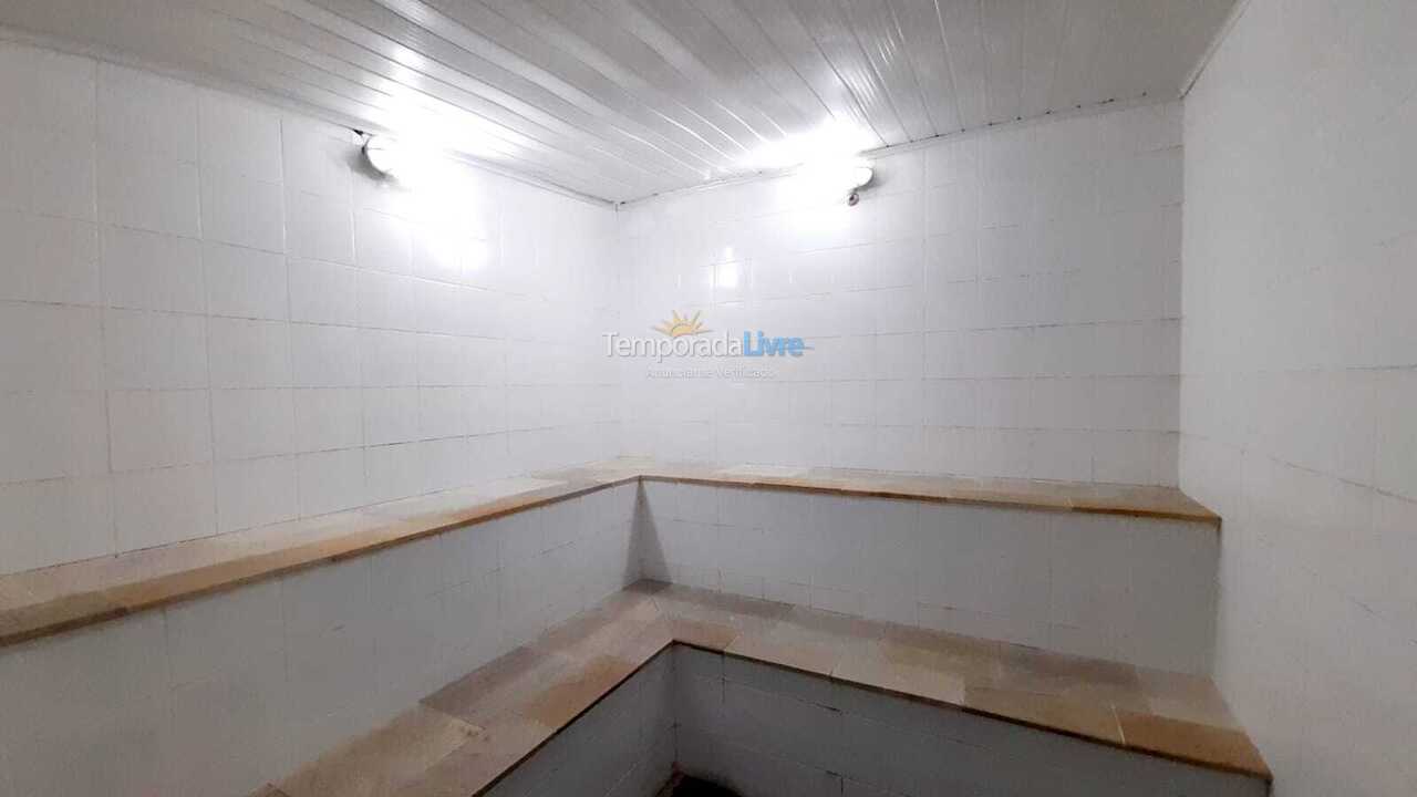 Apartment for vacation rental in Guarujá (Pitangueiras)