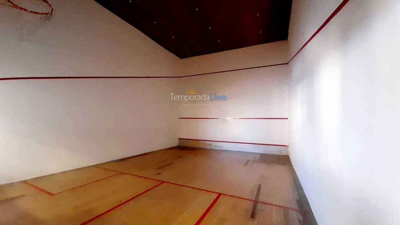 Apartment for vacation rental in Guarujá (Pitangueiras)