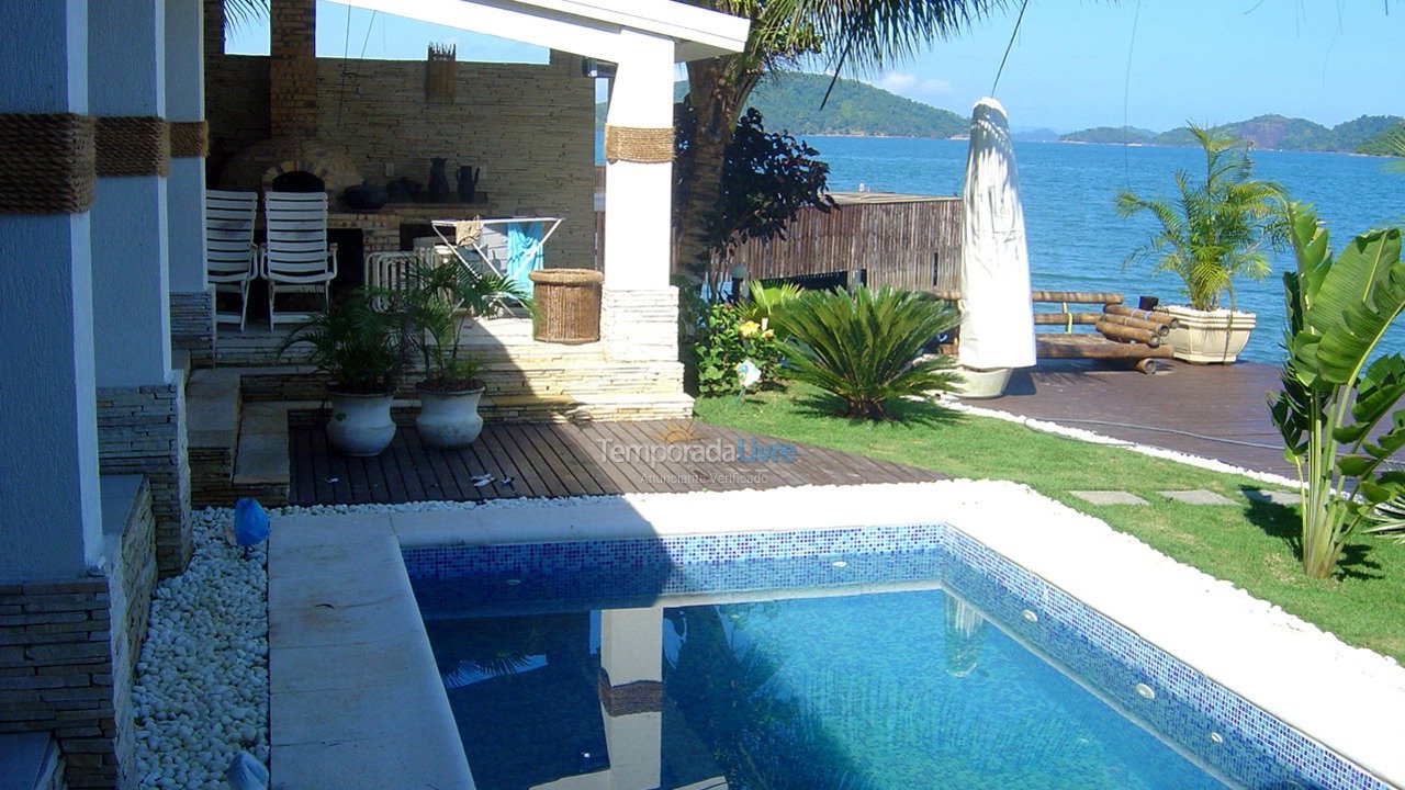 House for vacation rental in Angra dos Reis (Condomínio Porto Ilha do Jorge Chega de Carro Entre Frade E Bracuhy)