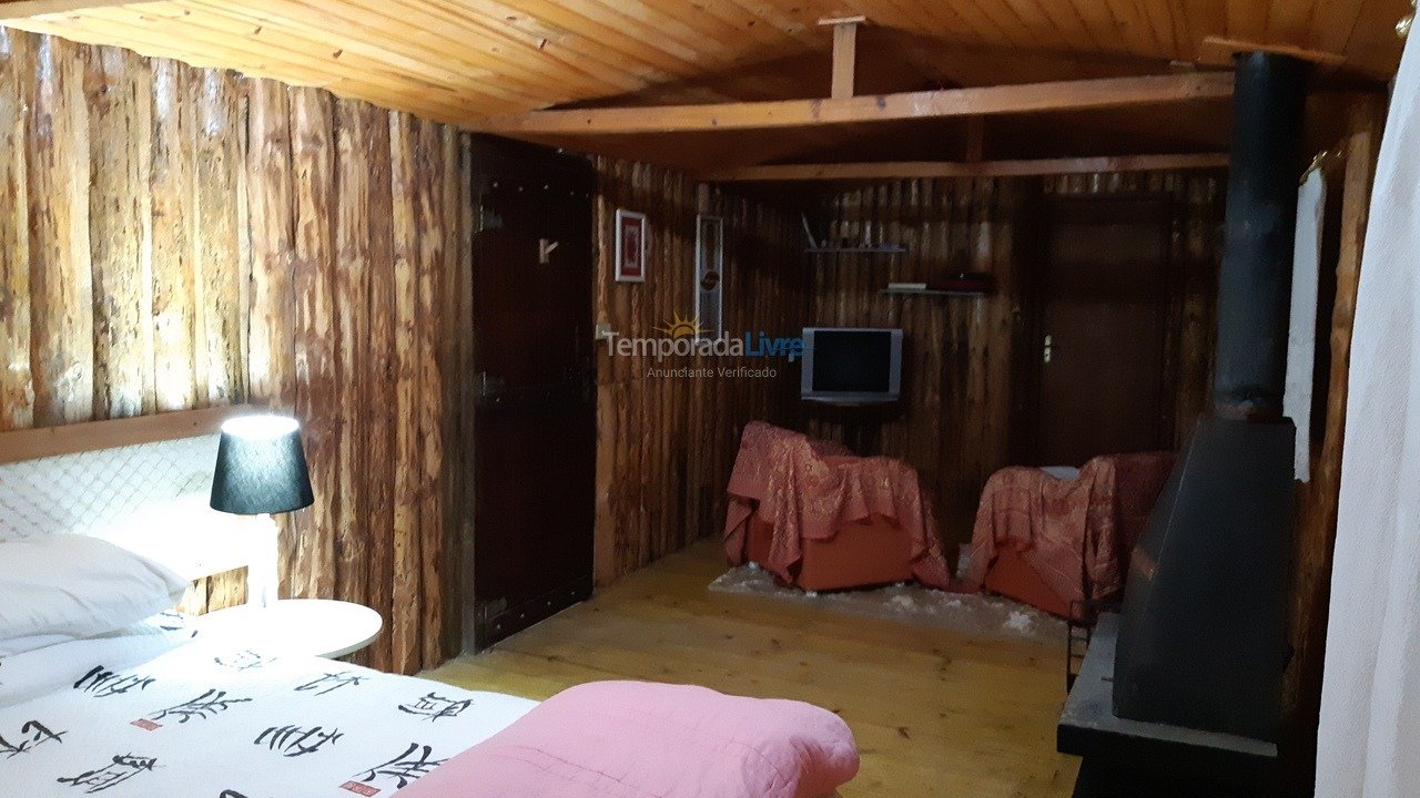 Casa para alquiler de vacaciones em Camanducaia (Campo Verde)