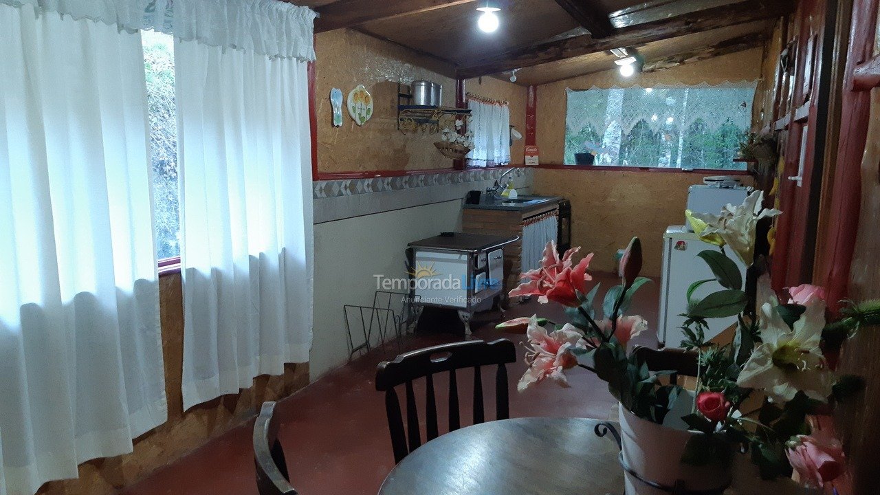 Casa para alquiler de vacaciones em Camanducaia (Campo Verde)
