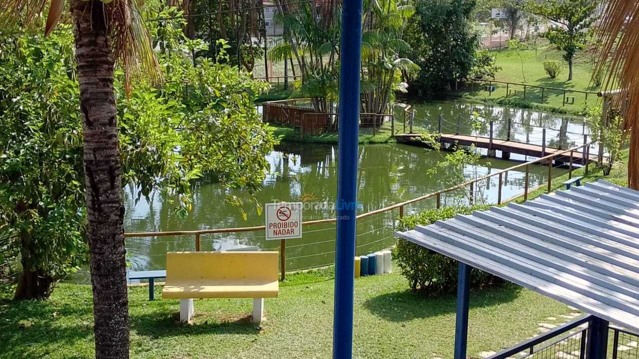 Casa para aluguel de temporada em Caldas Novas (Condomínio Village Thermas Caldas Novas)