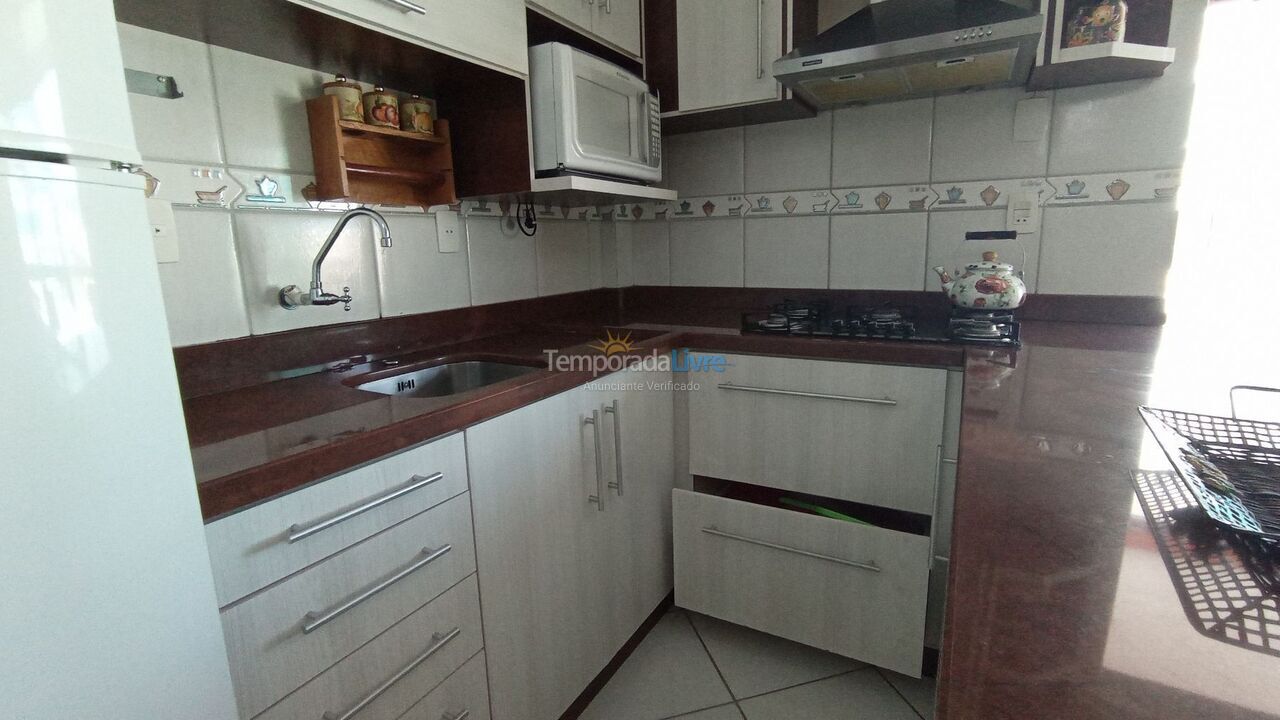 Apartamento para aluguel de temporada em Bombinhas (Praia de Bombas)
