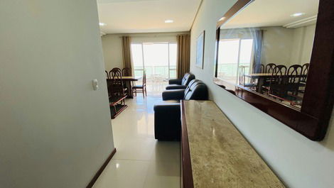 3 bedrooms with air conditioning facing the sea in the center of Praia do Morro