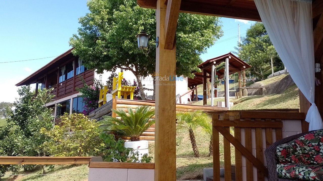 Granja para alquiler de vacaciones em Santo Amaro da Imperatriz (Pagará)