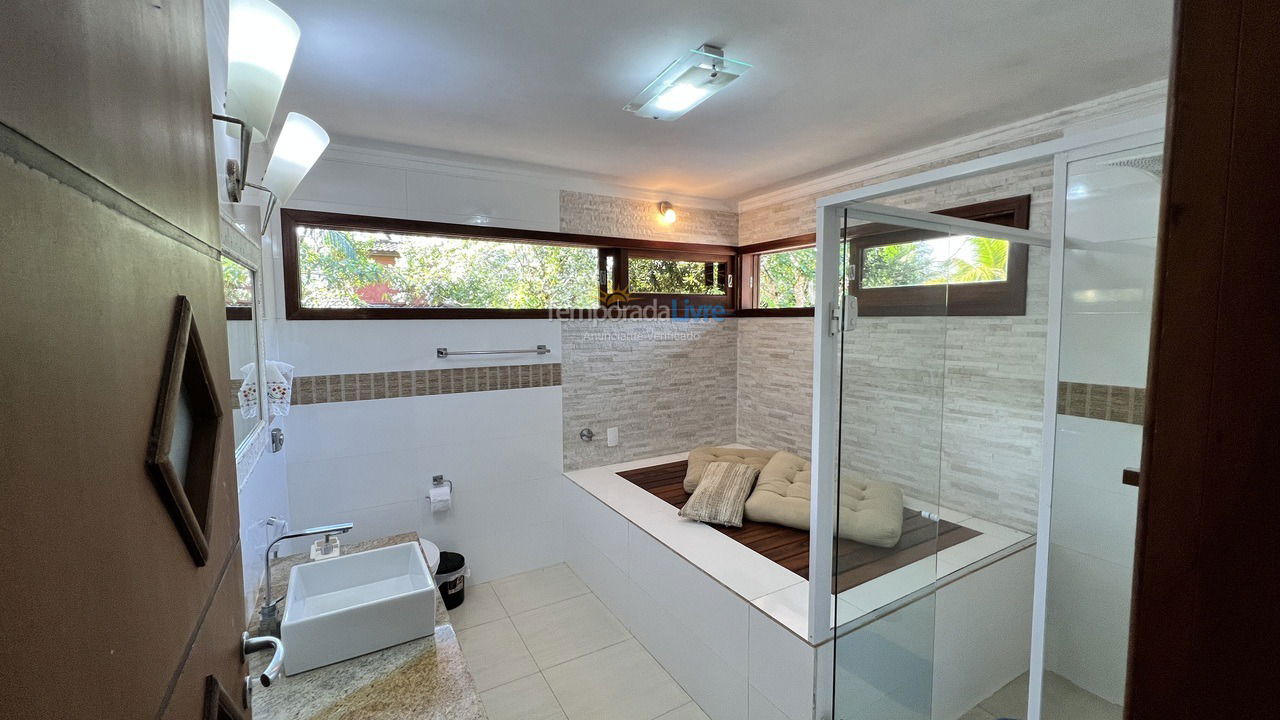 Casa para aluguel de temporada em Ubatuba (Praia de Itamambuca)