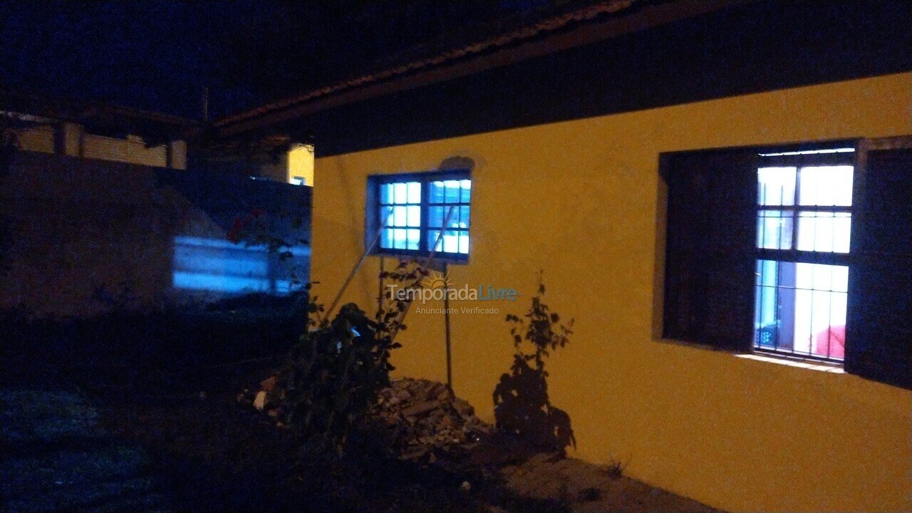 Casa para aluguel de temporada em Santo Antônio do Pinhal (Santo Antonio do Pinhal)