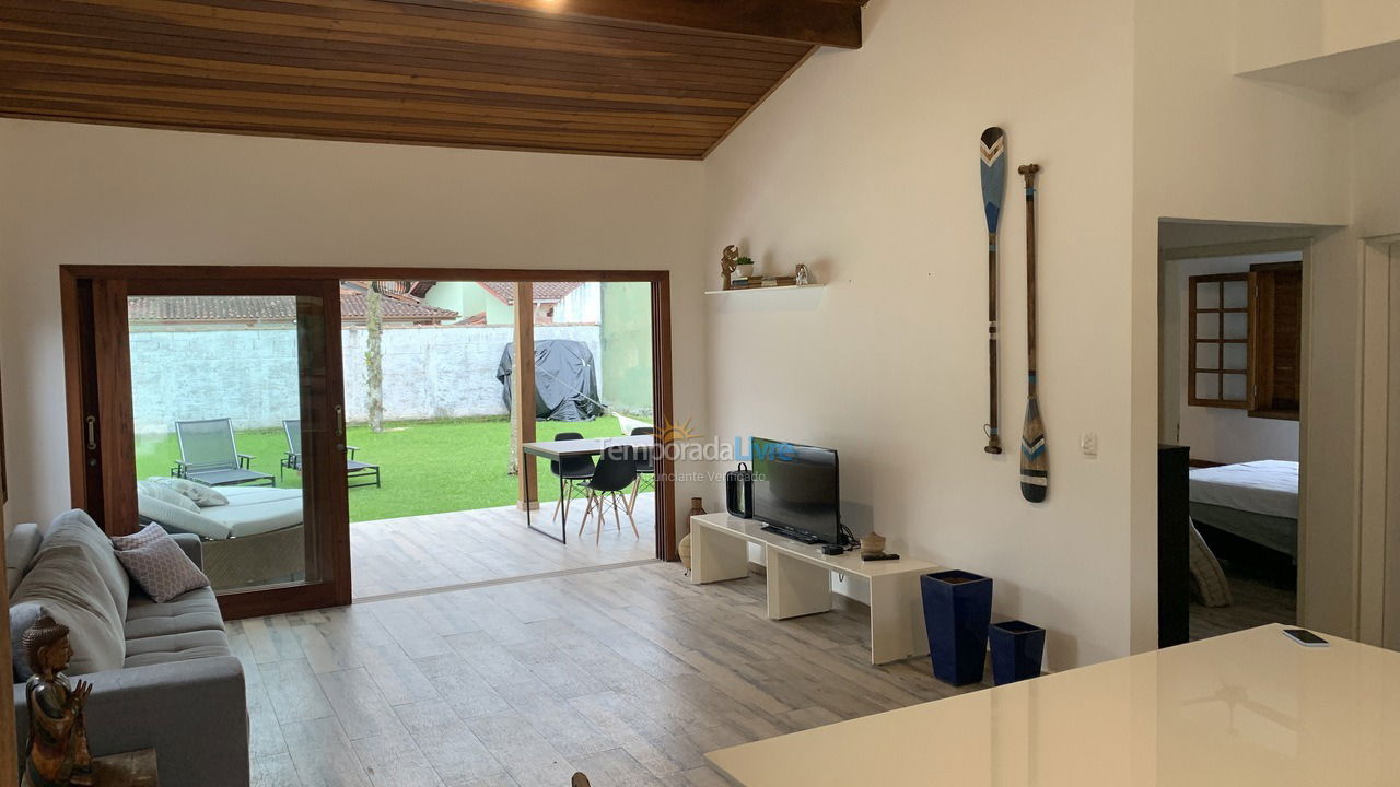Casa para aluguel de temporada em Ubatuba (Horto Florestal)