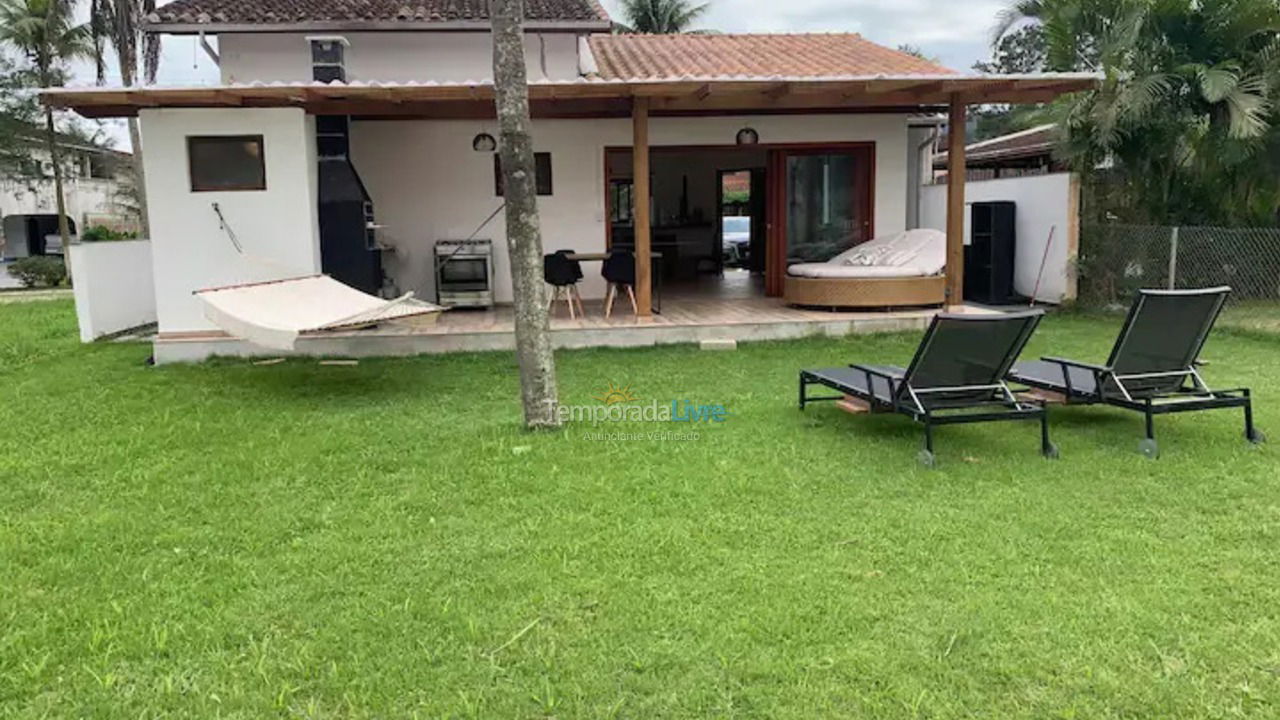 Casa para aluguel de temporada em Ubatuba (Horto Florestal)