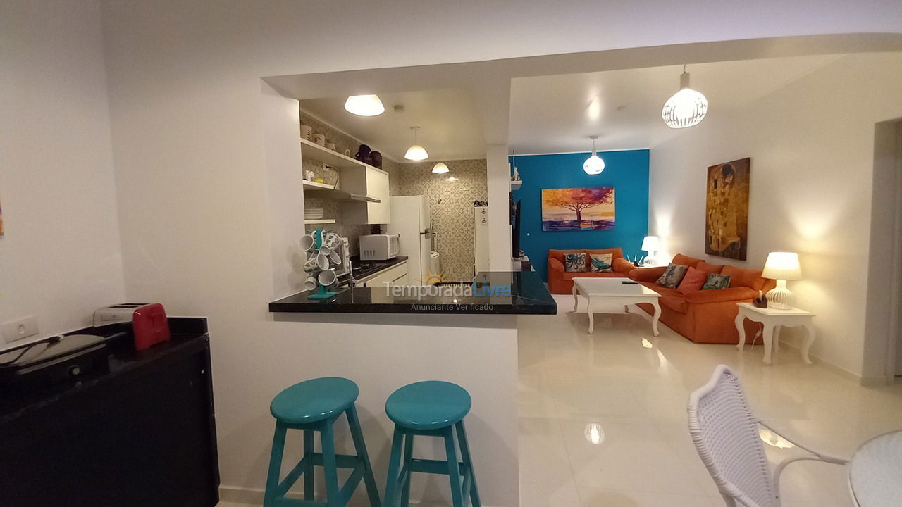 Apartamento para aluguel de temporada em Guarujá (Pitangueiras)