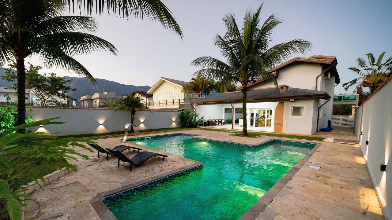 Casa para alquiler de vacaciones em Bertioga (Condominio Morada da Praia)