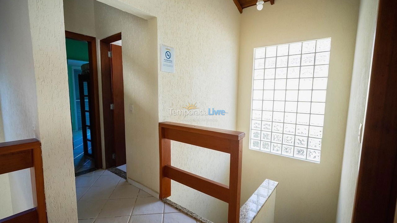 Casa para alquiler de vacaciones em Bertioga (Condominio Morada da Praia)