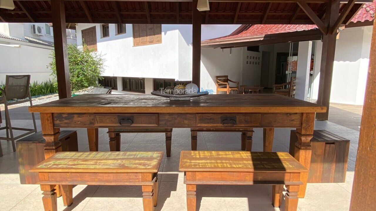 Casa para alquiler de vacaciones em Florianopolis (Jurerê Internacional)
