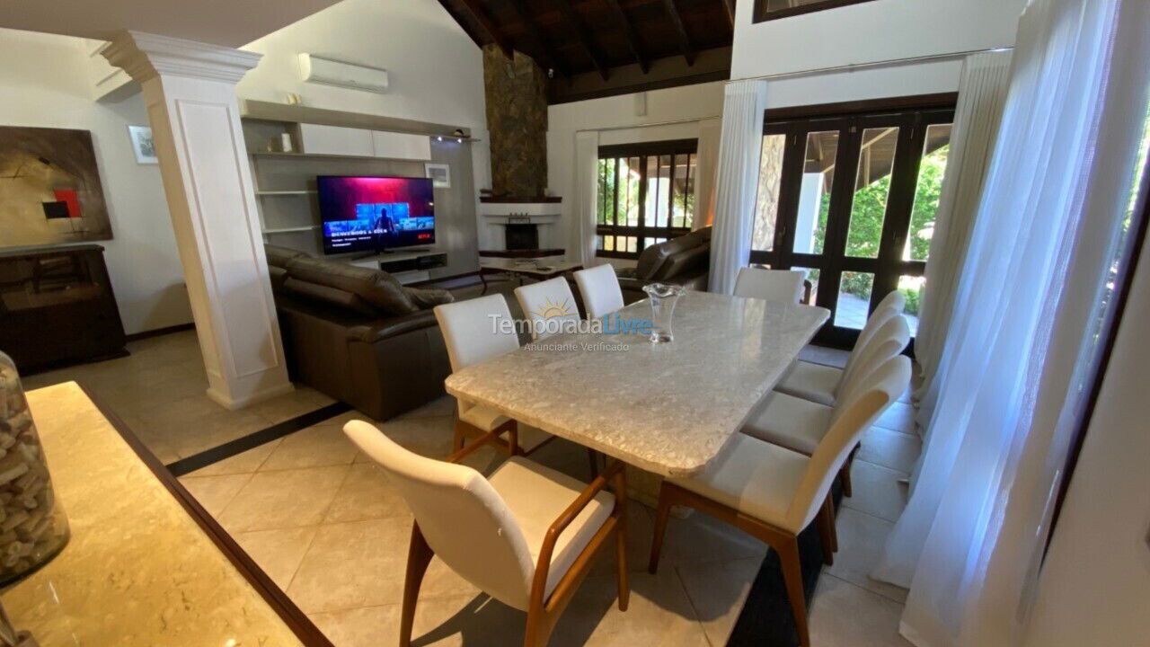 Casa para alquiler de vacaciones em Florianopolis (Jurerê Internacional)